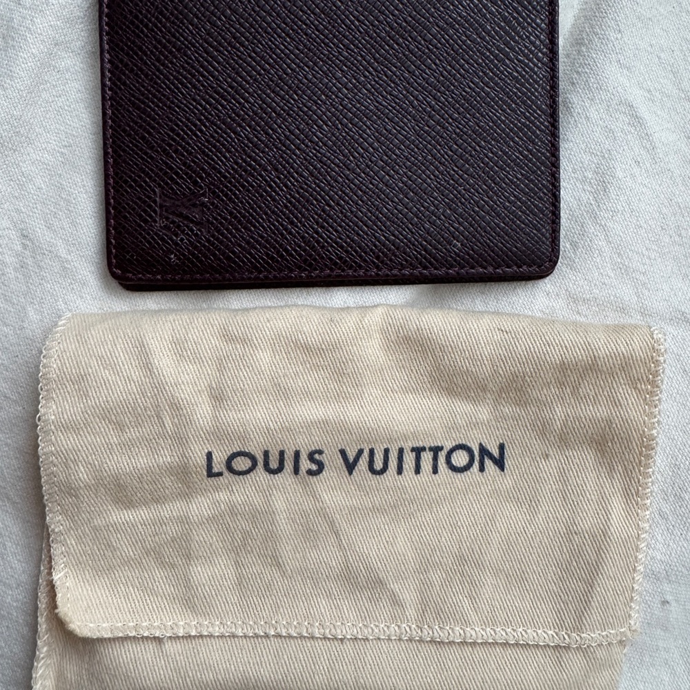 Vintage Louis vuitton taiga leather card holder